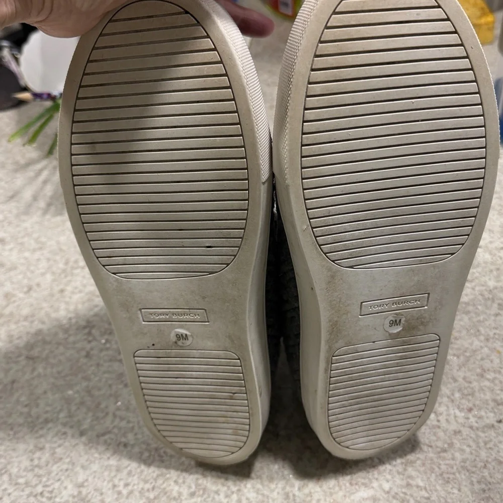 Tory Burch Women's Marion Quilted Lace Up Sneakers Shoes Gray Size 9